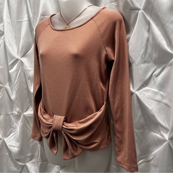 ☀️ $10 Blowout Molly Bracken bow tie pastel peach pink top size Small - Picture 4 of 6
